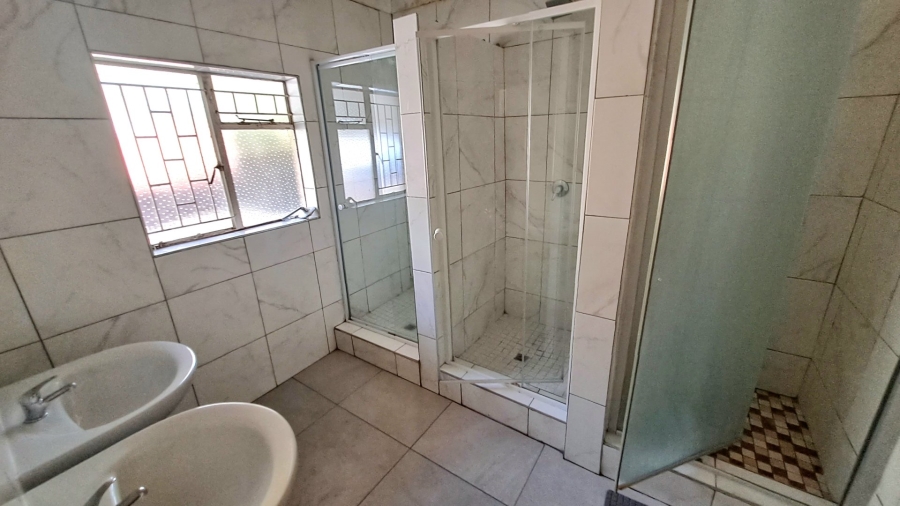 17 Bedroom Property for Sale in Universitas Free State